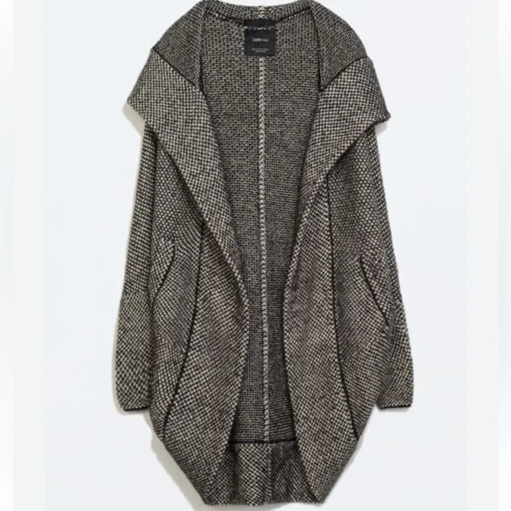 Zara Knit | Open Cardigan with Hoodie and Pockets | Black and White | Sz S